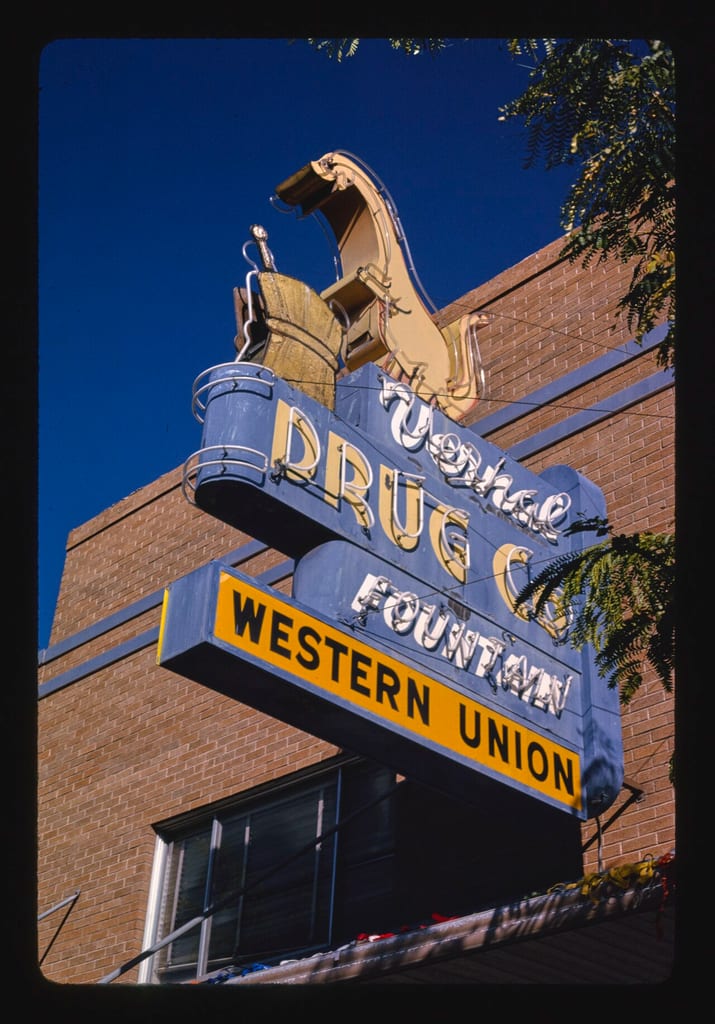 Vernal Drug Company sign, Route 40, Vernal, Utah LCCN2017703845.tif